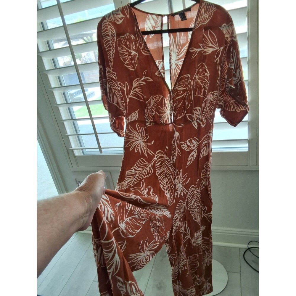 Forever 21 Contemporary Size M Rust White Tropical Leaf Boho Cropped Jumpsuit